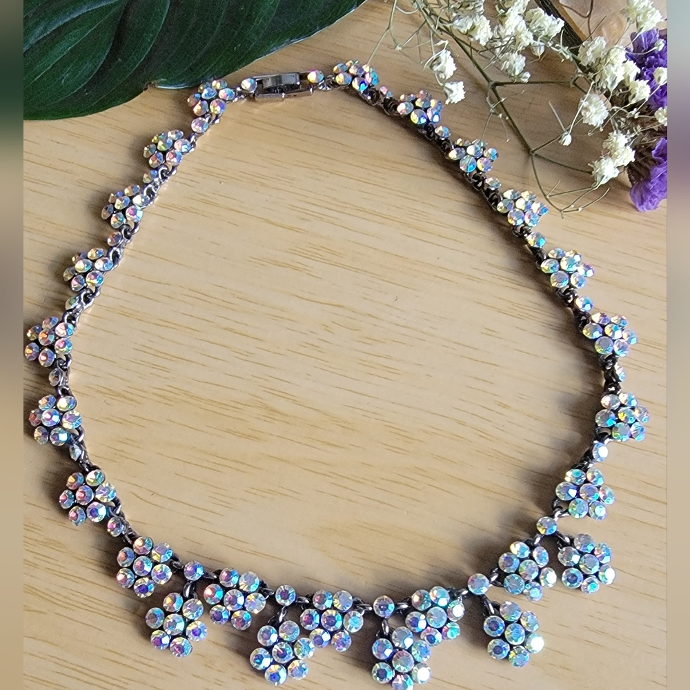 Vintage Elegant Floral Statement Crystal Necklace